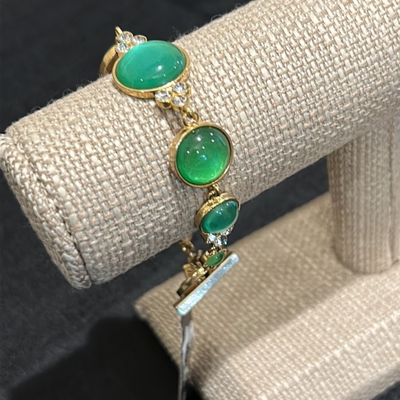 Anne Klein Green & Gold Bracelet. NEW - Picture 9 of 14